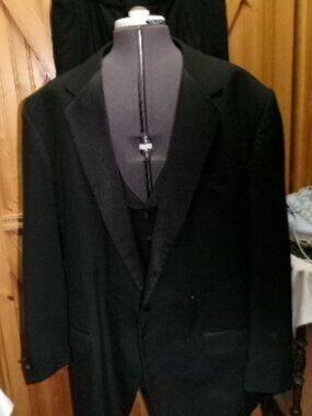 vtg mens 3 pc Tuxedo satin trim vest jacket seam pants black 50 L broadway tuxed